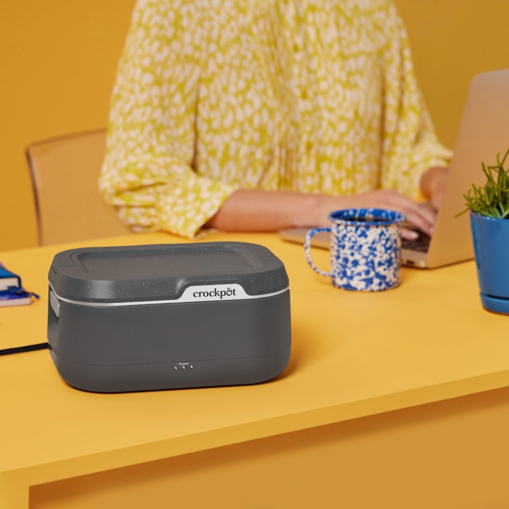 crock-pot-go-portable-food-warmer-electric-lunch-box-with-detachable-cord-d4 DC-39029-Crockpot_CPGO-ATF08-nogfx