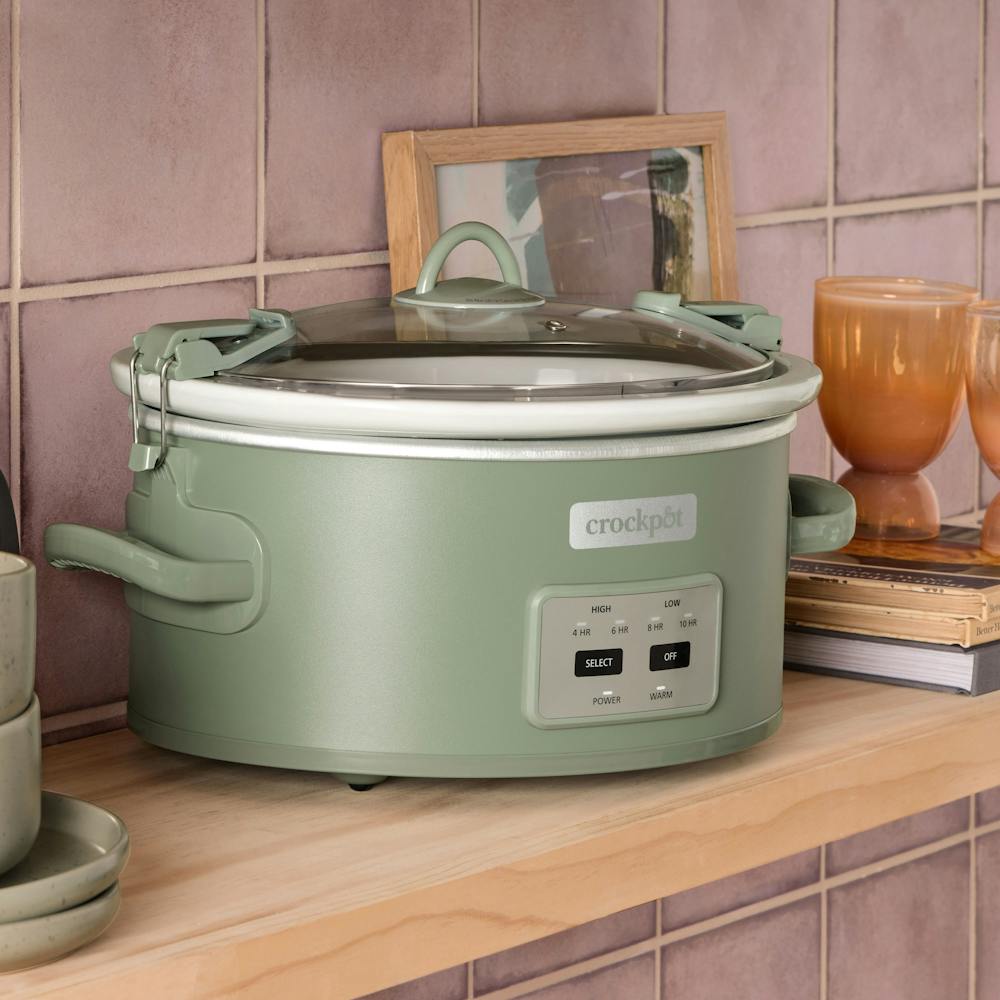 crock-pot-programmable-design-series-6-quart-cook-and-carry-slow-cooker-moonshine-q8 35da96db-7241-3d5a-8296-0e309727e190.jpg