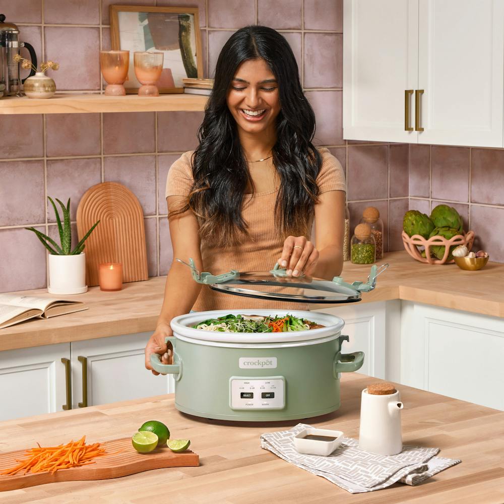 crock-pot-programmable-design-series-6-quart-cook-and-carry-slow-cooker-moonshine-q8 3f87b859-8171-37ea-b973-bcd7f8f2515e.jpg