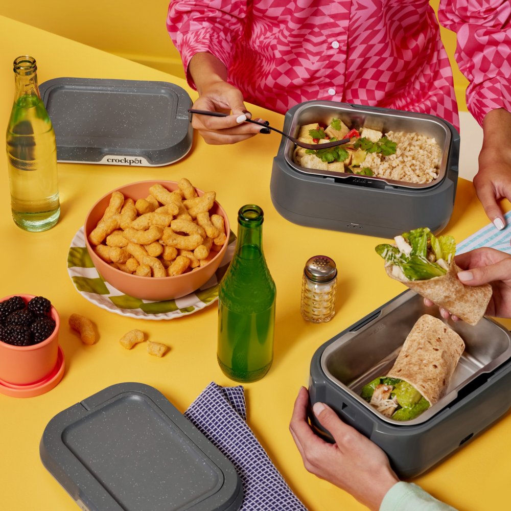 crock-pot-go-portable-food-warmer-electric-lunch-box-with-detachable-cord-d4 DC-39029-Crockpot_CPGO-ATF03-nogfx